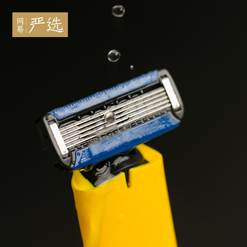 剃护一体，贴面净爽型男范