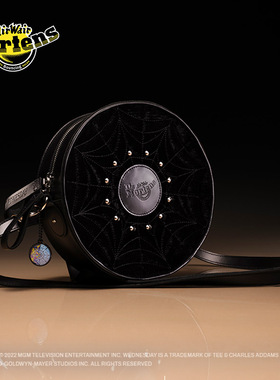 Dr.Martens马丁博士Wednesday联名2025新复古百搭圆饼斜挎包背包