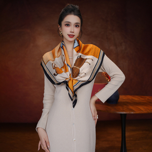 达芬奇密码丝巾女2025新款秋冬妈妈桑蚕丝百搭高级感金戈铁马