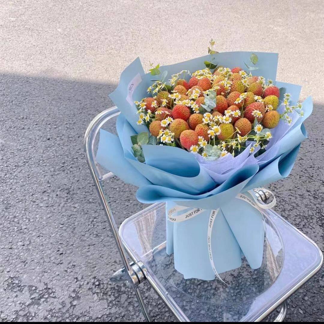 网红荔枝龙眼发光花束材料包包装草莓棒棒糖手工diy黑凤梨套装