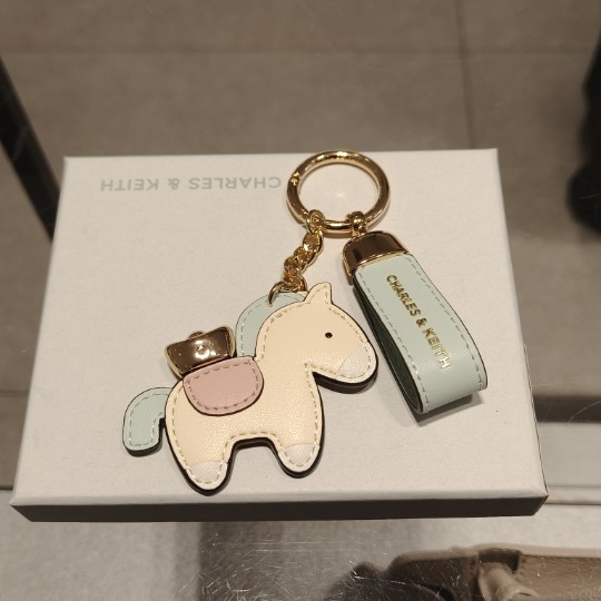 CHARLES&KEITH 26春小ck8-10701663马上有钱钥匙扣挂件钥匙链