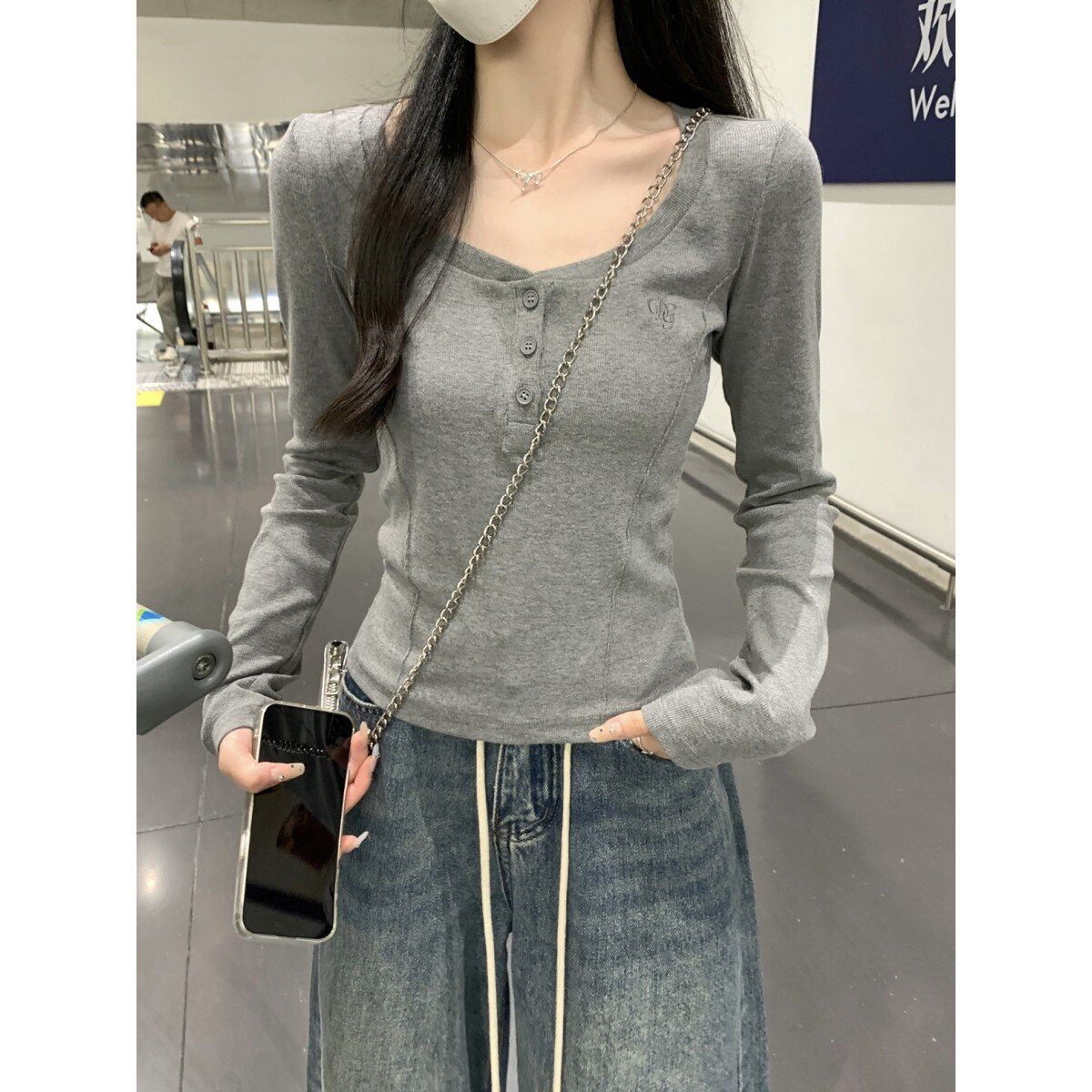 2025春秋新款T恤女桃心领纽扣正肩长袖鱼骨设计收腰打底内搭上衣