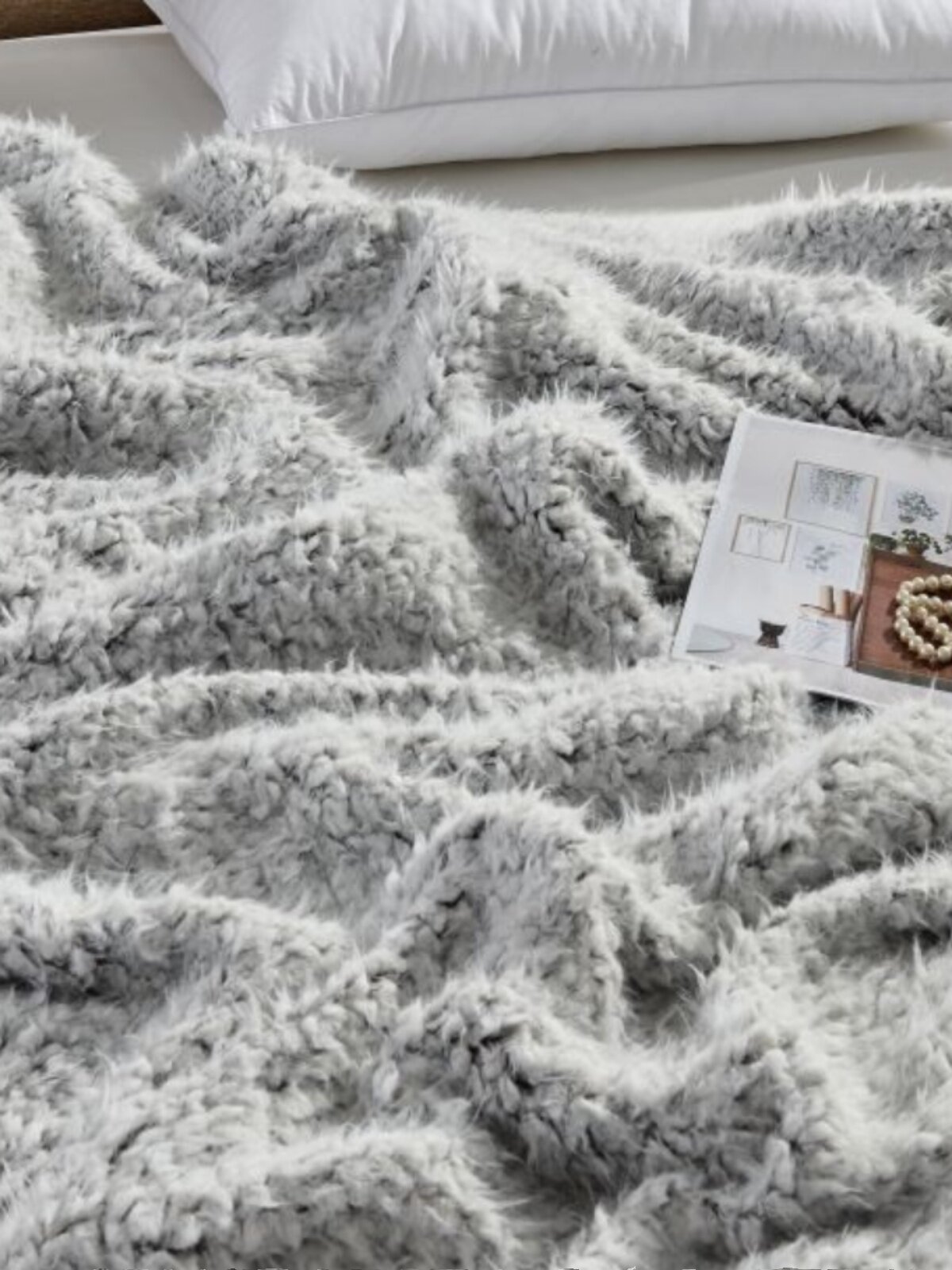 라이온 캐시미어 2겹 두꺼운 겨울 담요 더블 침대 퀸 사이즈 담요는 회색 앙금과 붉은 이불로 펼쳐서 덮을 수 있습니다