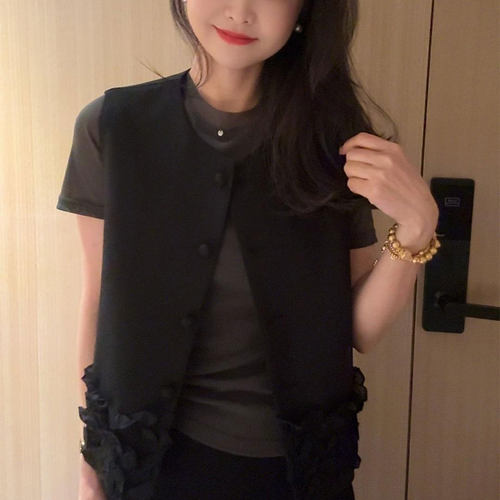 黑色西装马甲女2025春秋新款时尚宽松百搭木耳边圆领马夹无袖外套