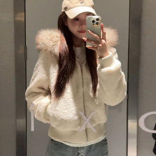 设计感休闲保暖外套 女2025冬新款 黑色韩系时尚 大毛领毛绒绒夹克衫