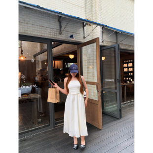 楠哥微胖mm性感抹胸无袖连衣裙女夏2026新款大码收腰遮肉度假长裙