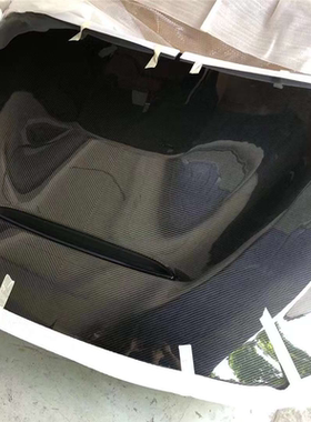 适用于宝马F80/M4 F82 F83 GTS款碳纤维机盖 碳纤维机盖引擎