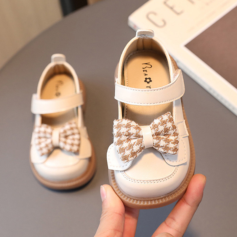 春季女宝宝0一1岁半-3软底小公主鞋子春婴儿小皮鞋春秋女童学步鞋