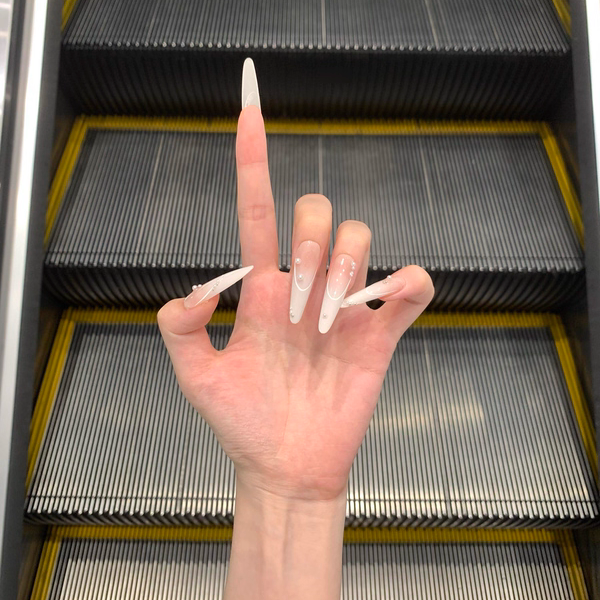 珍珠少女法式氛围感温柔气质纯手工穿戴甲爆闪猫眼裸色珍珠美甲