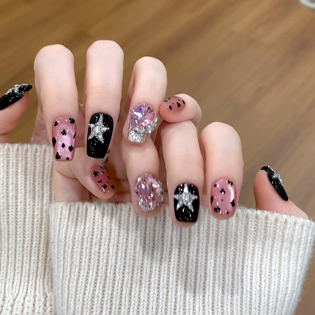 【粉豹克拉】y2k甜酷辣妹ins风纯手工穿戴甲短款美甲贴片假指甲片