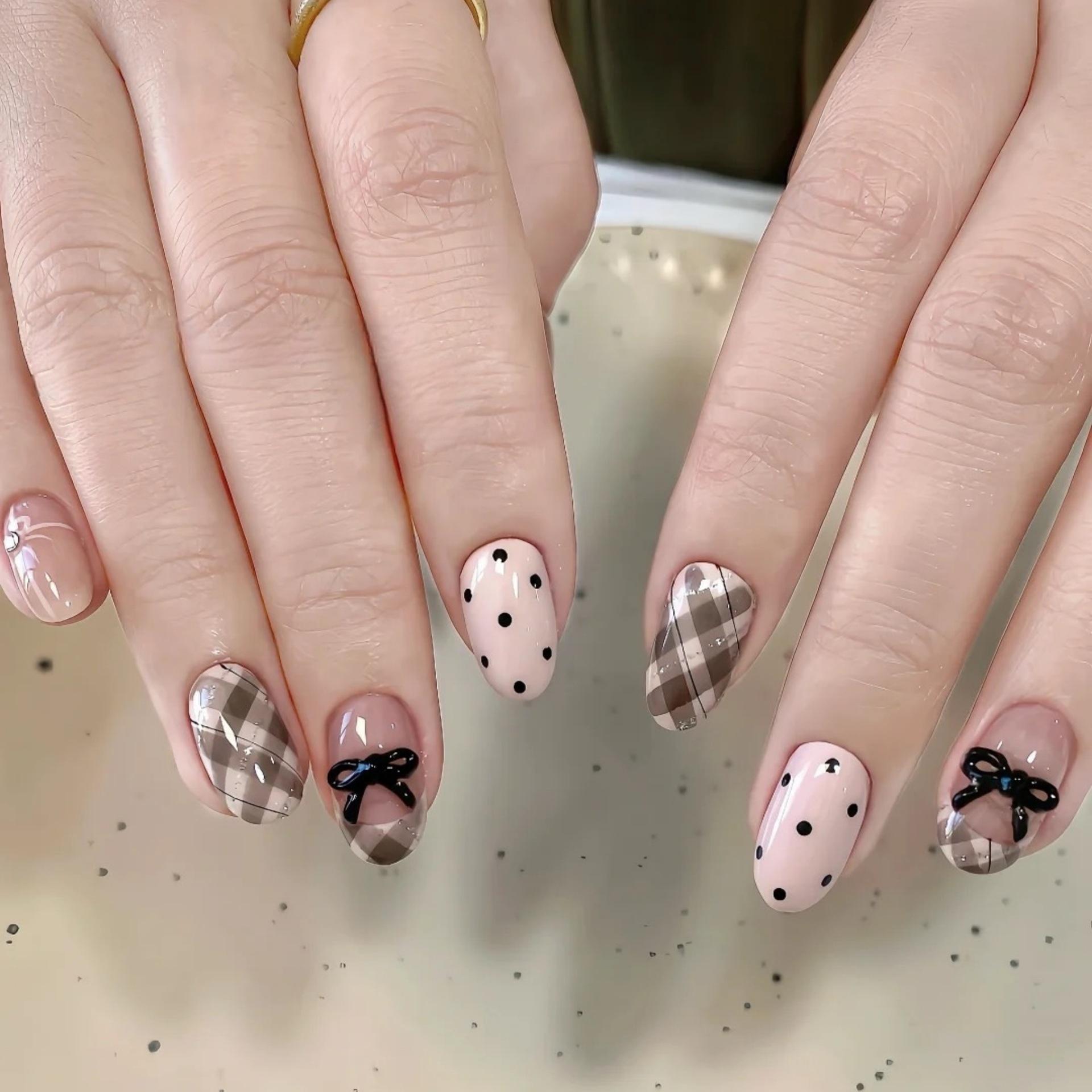 手工甜酷纯手工穿戴猫眼气质黑色蝴蝶结氛围高级贴片显白美甲百搭