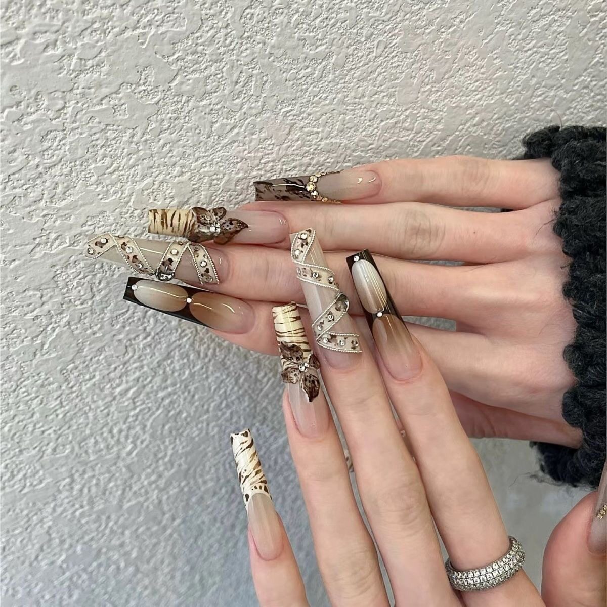 【豹纹恶魔】新款美甲显白高级感雕花腮红立体ins豹纹长款穿戴甲