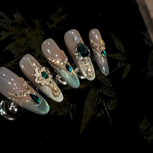 「祖母绿」纯手工穿戴甲夏日中长款 猫眼轻奢复古气质显白美甲贴片