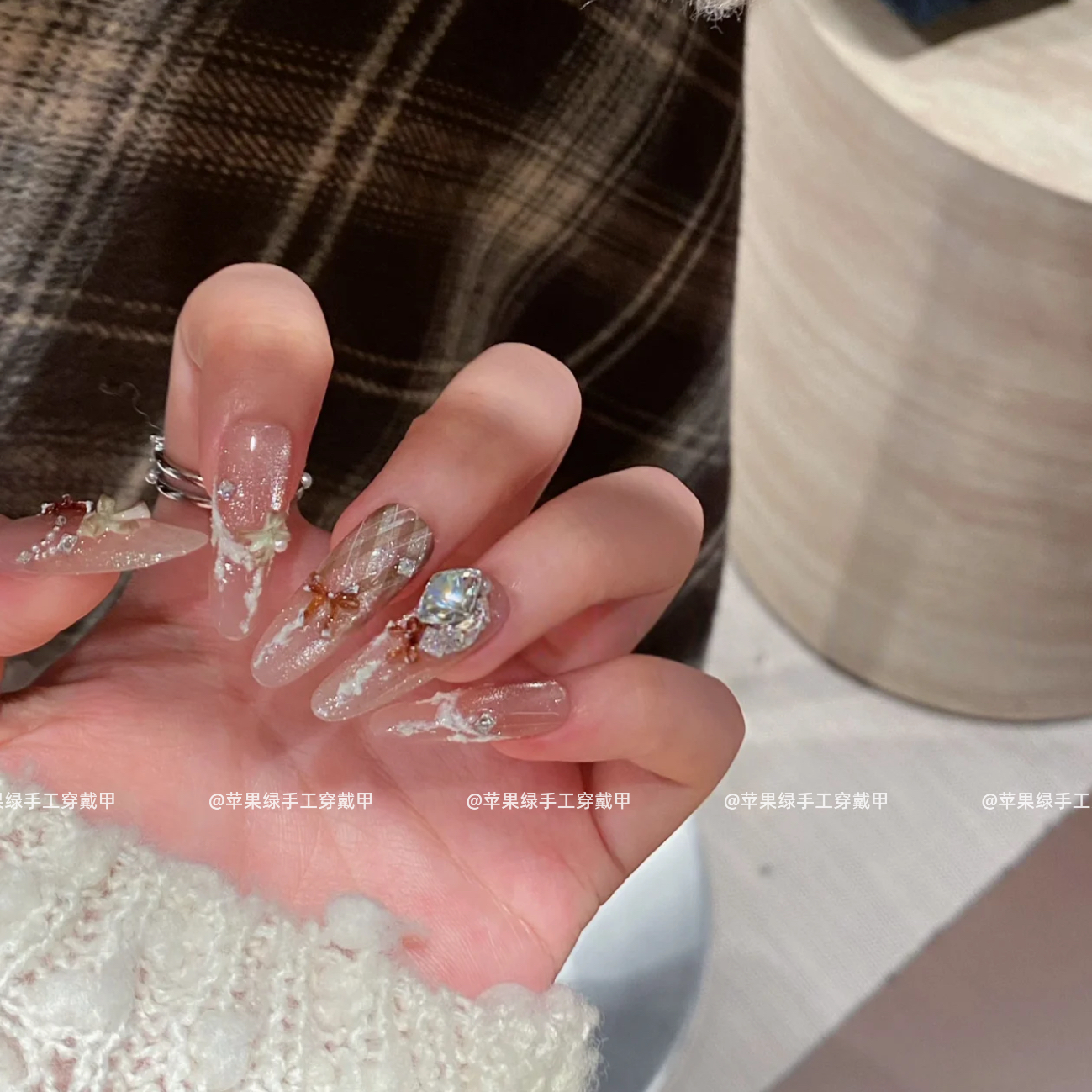 松茶可可｜冬日恋歌纯欲秋冬复古猫眼蝴蝶结显白ins学生手工美甲