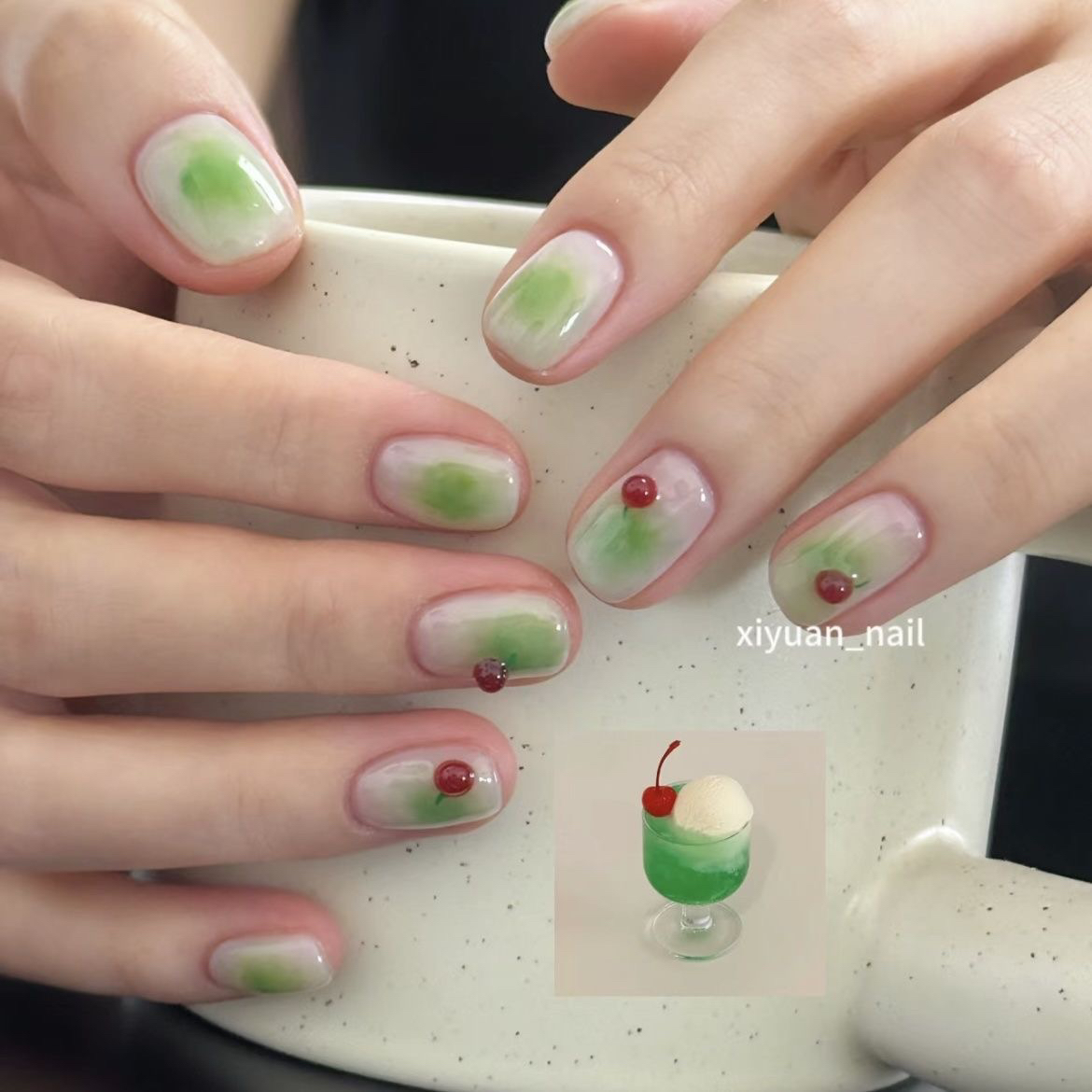 纯手工穿戴甲新款ins蜜瓜冰淇淋苏打成品显白学生可拆卸美甲甲片