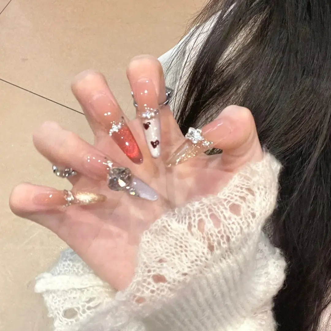 纯手工穿戴甲纯欲多巴胺彩色爆闪猫眼珍珠链条碎钻温柔显白美甲贴