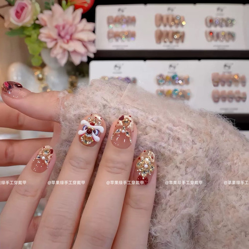 新年爆款穿戴甲纯手工醒狮猫眼豹纹爱心高级感显白美甲贴片