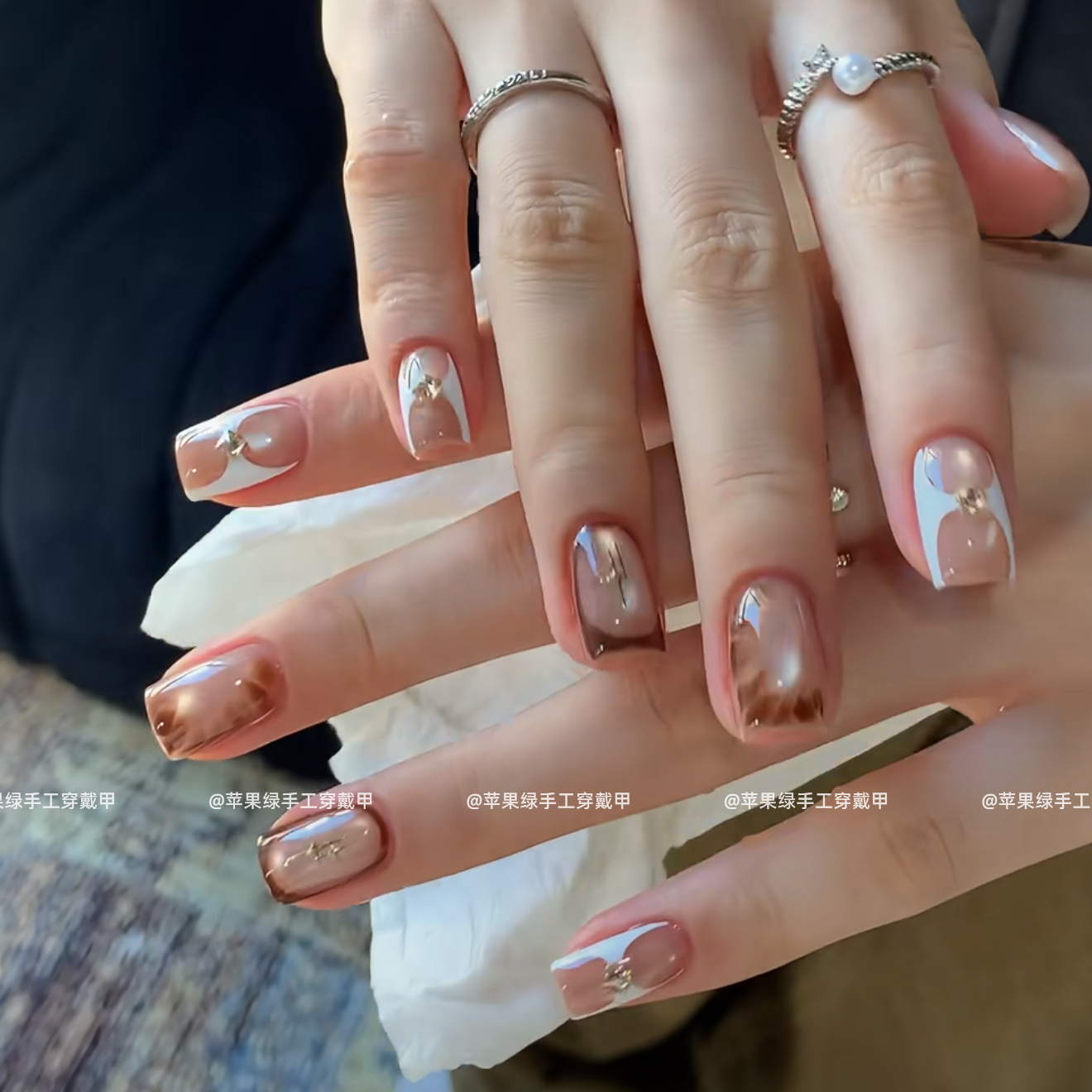 【豆豆鳄鱼】穿戴甲纯手作高级感玻璃珠猫眼四芒星美甲短款
