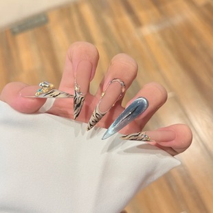 纯手工穿戴甲秋冬万圣节复古轻奢虎纹底钻饰链条高级感ins美甲贴