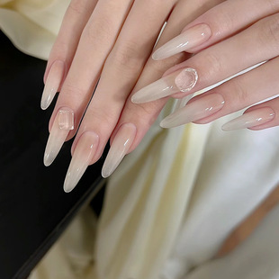 纯手工美甲乳白渐变透透清冷假指甲贴片显白穿戴可拆卸肤色渐变