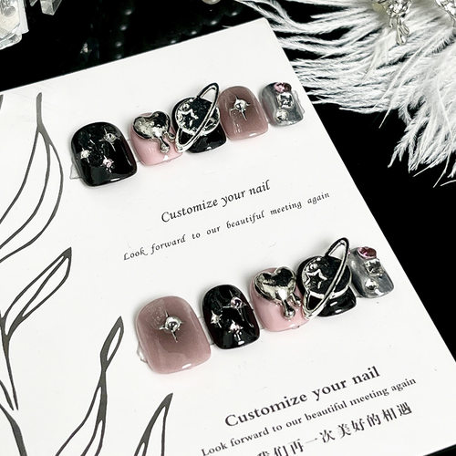 『辣妹星球』TAOXI纯手工穿戴甲甜酷黑粉星星碎钻夏日多巴胺穿搭