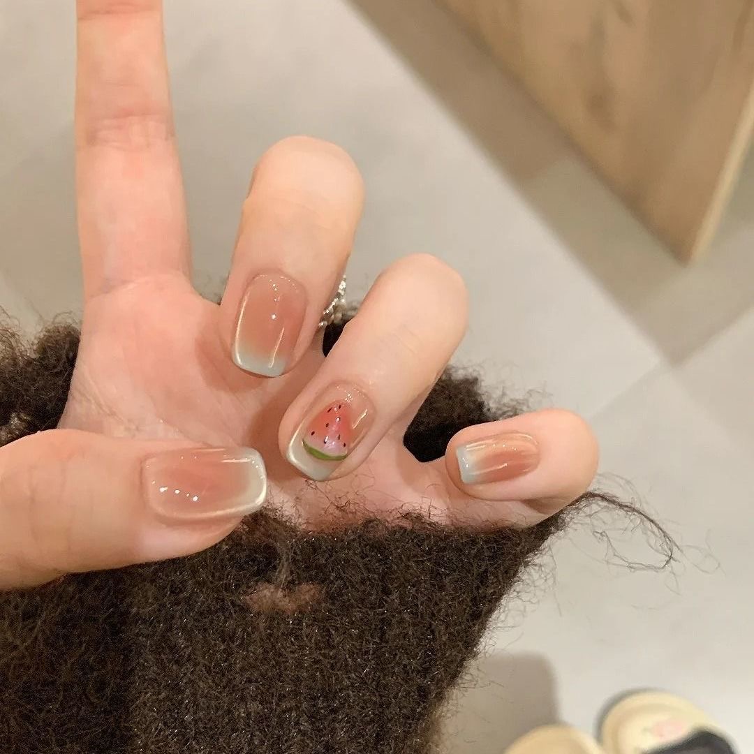 纯手工穿戴甲夏日清凉西瓜元气小清新显白可爱简约小众美甲可拆卸