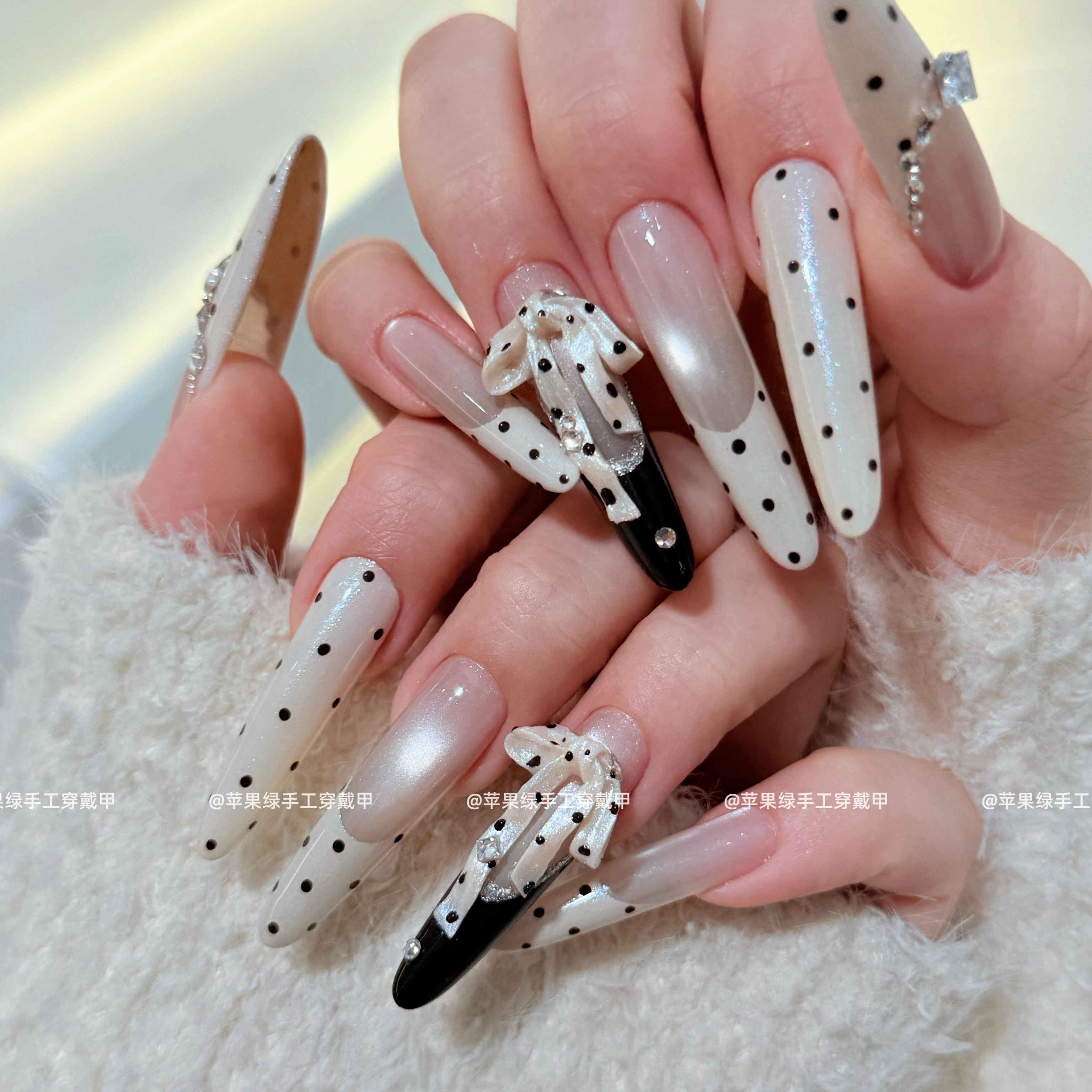 『赫本』新款高级感时尚小众显白法式猫眼可拆卸假指甲穿戴甲美甲,彩妆/香水/美妆工具,穿戴甲/甲片,淘宝优惠券,粉丝福利购,淘宝优惠卷