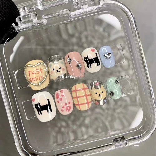 2025秋冬上新小红书同款纯手工穿戴甲韩系可爱指甲甲片可重复使用