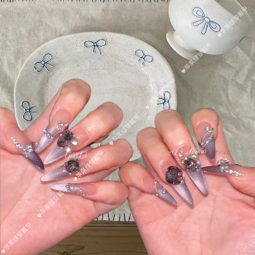 紫色渐变爆闪高级感美甲