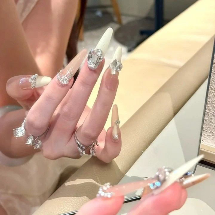 【书卷白月光】御姐范气质韩系手工美甲法式爆闪高级感细狗穿戴甲