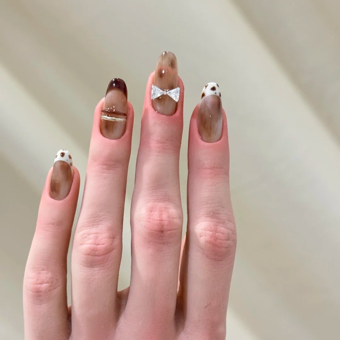 纯手工穿戴甲秋冬简约ins琥珀豹纹法式猫眼气质显白高级感美甲贴