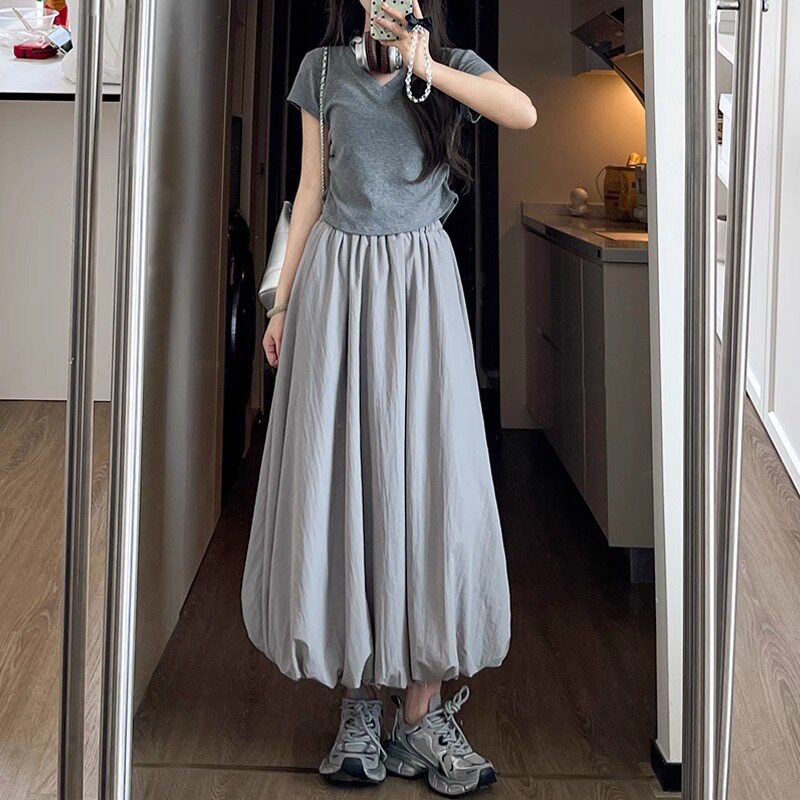 灰色韩系半身裙女2026夏季新款显瘦伞裙休闲高腰蓬蓬裙花苞裙子