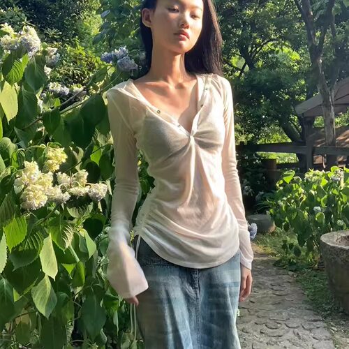 辣妹风v领纯色连帽防晒衣女