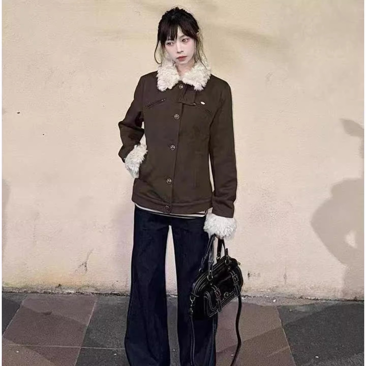 复古风棕色收腰毛领拼接夹克外套