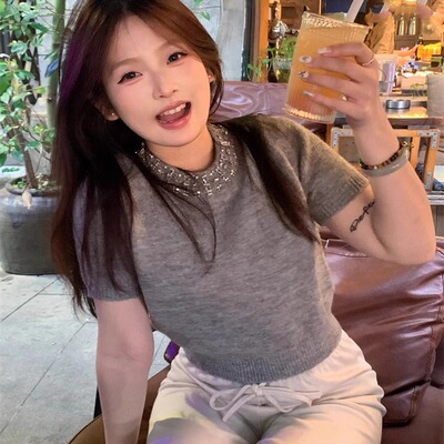 韩系甜美风灰色带钻圆领短袖T恤