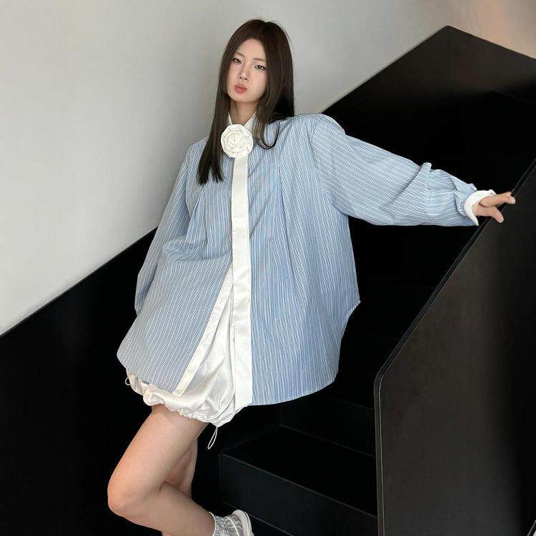 学院风高级感套装女秋季蓝色条纹拼接衬衫休闲高腰蓬蓬短裙两件套