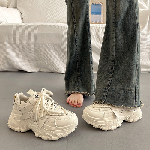 显脚小炸街老爹鞋女秋冬季休闲鞋