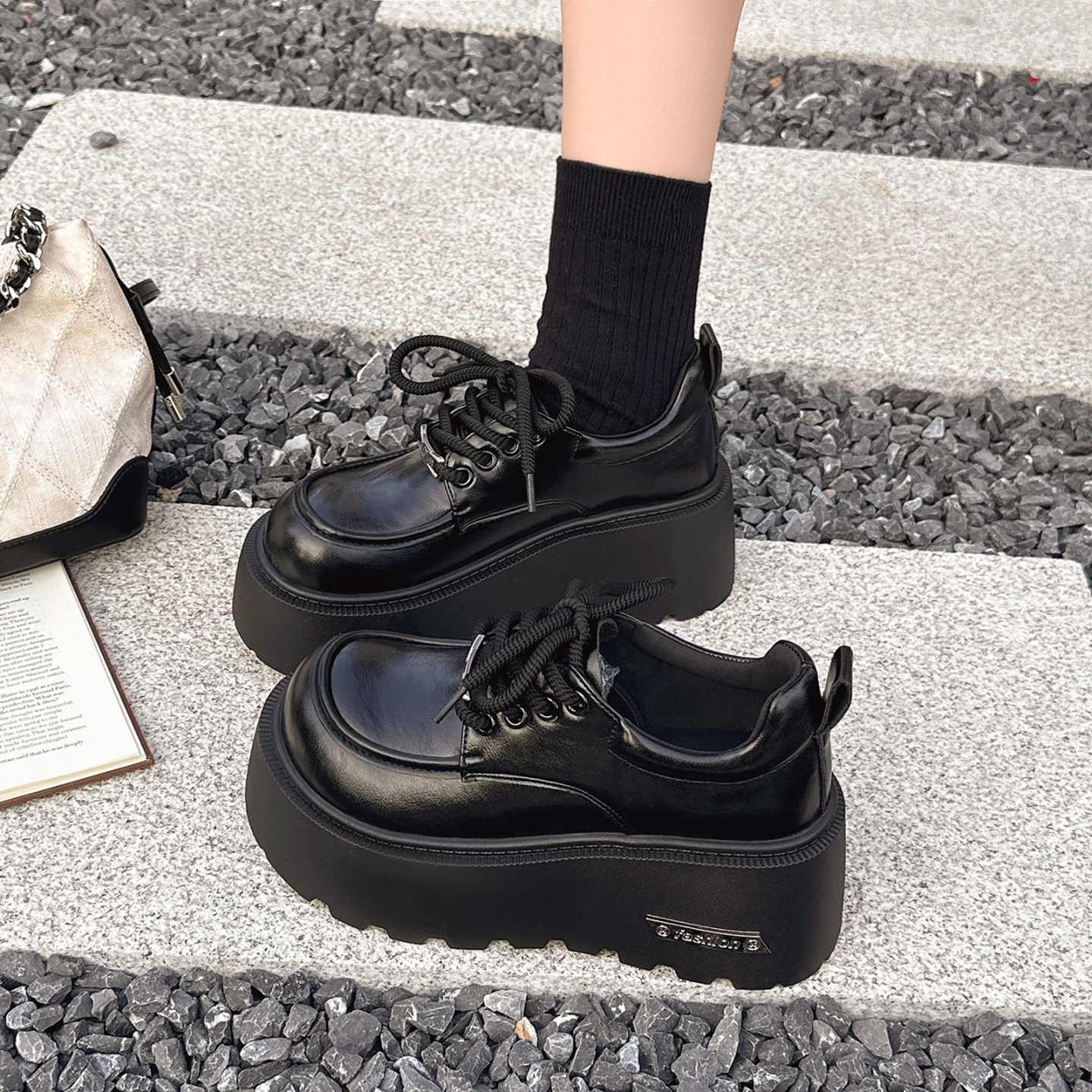 英伦增高厚底系带小皮鞋女法式深口单鞋2025新款秋冬松糕玛丽珍鞋,女鞋,深口单鞋,淘宝优惠券,粉丝福利购,淘宝优惠卷