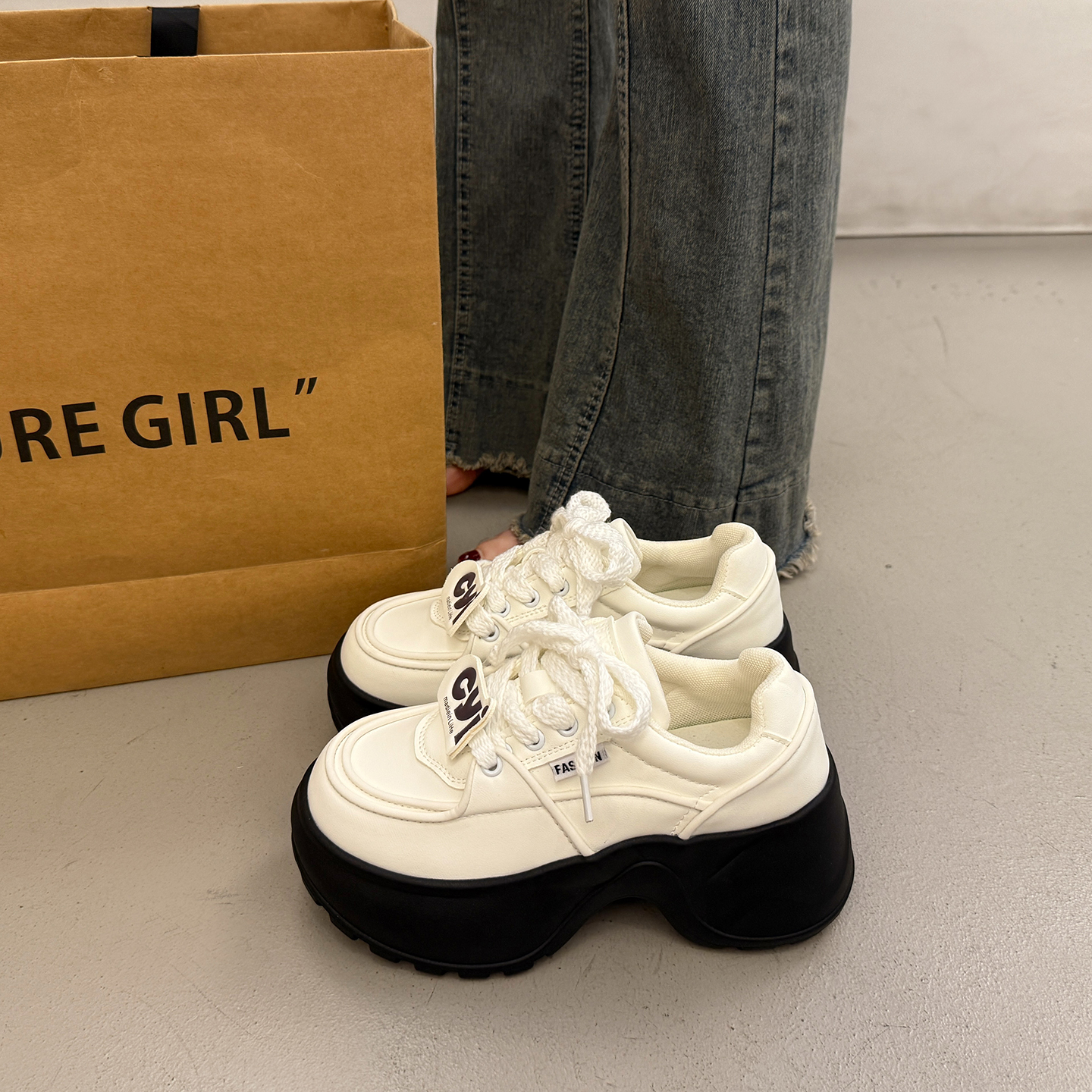 显脚小老爹鞋女秋冬季松糕休闲鞋