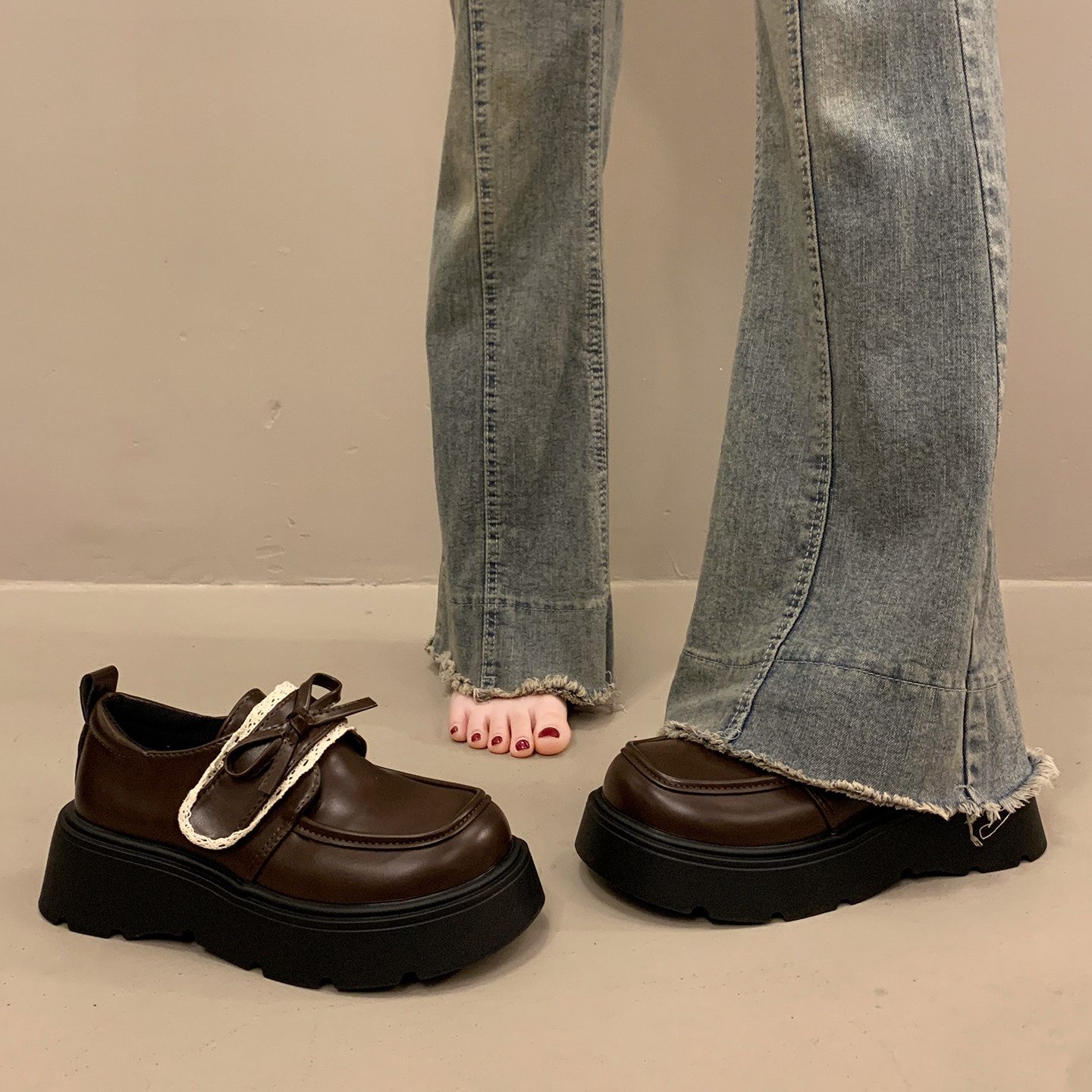 英伦风厚底小皮鞋女法式绝美深口单鞋2026新款春秋季乐福玛丽珍鞋,女鞋,深口单鞋,淘宝优惠券,粉丝福利购,淘宝优惠卷