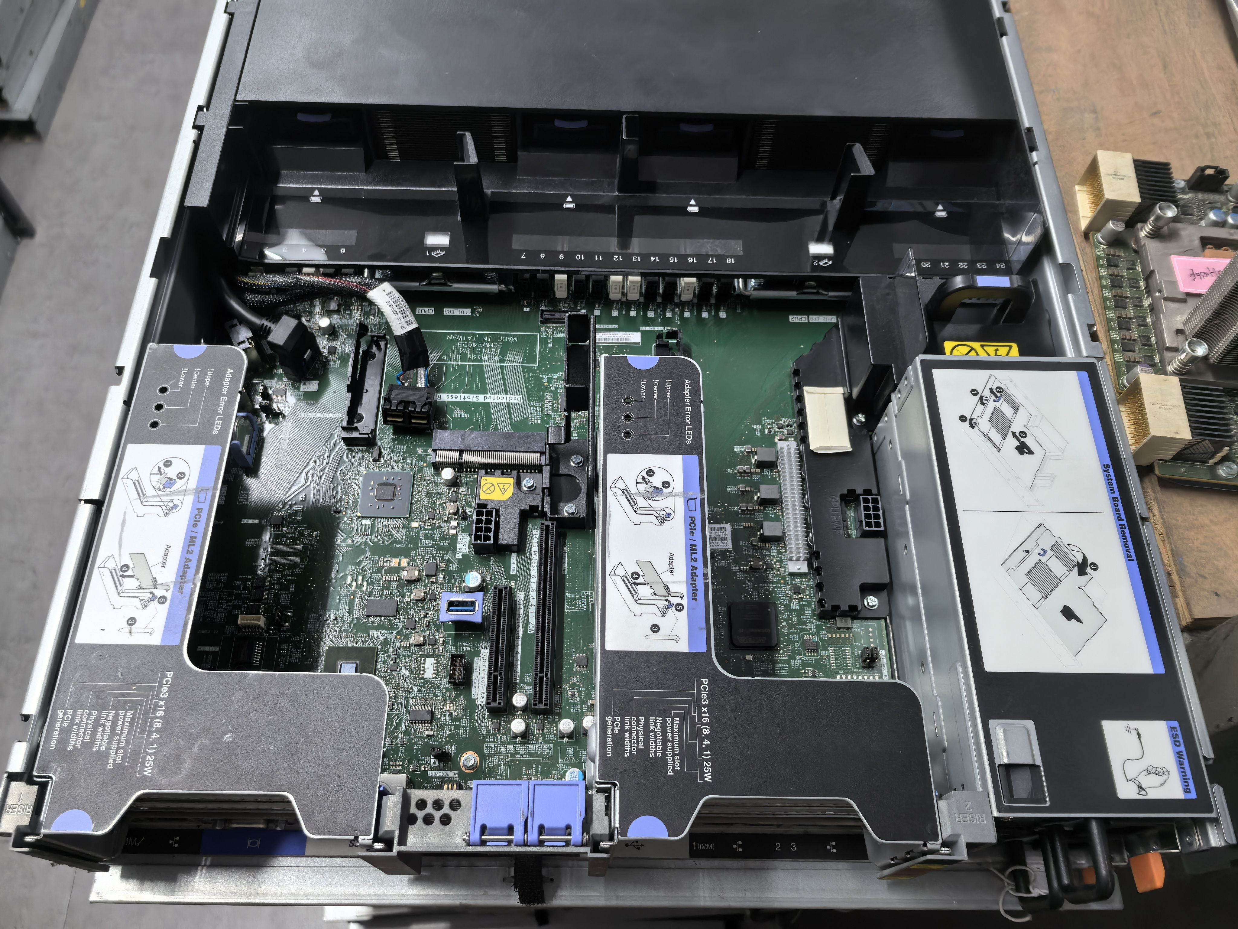 联想IBM X3650 M5主板00YJ424 00FK639 00MU899 01PE215 01GT443