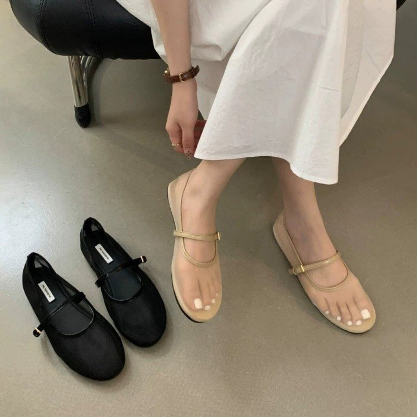 高级感网纱一字扣带芭蕾舞凉鞋女配裙子镂空平底玛丽珍网格渔网鞋