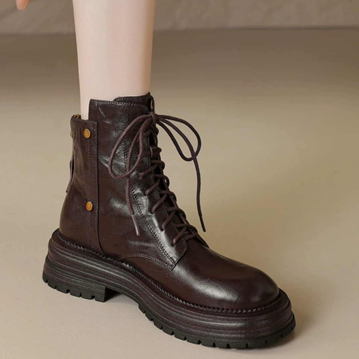 软皮棕色厚底短靴女2025初秋冬新款圆头复古英伦风马丁靴潮