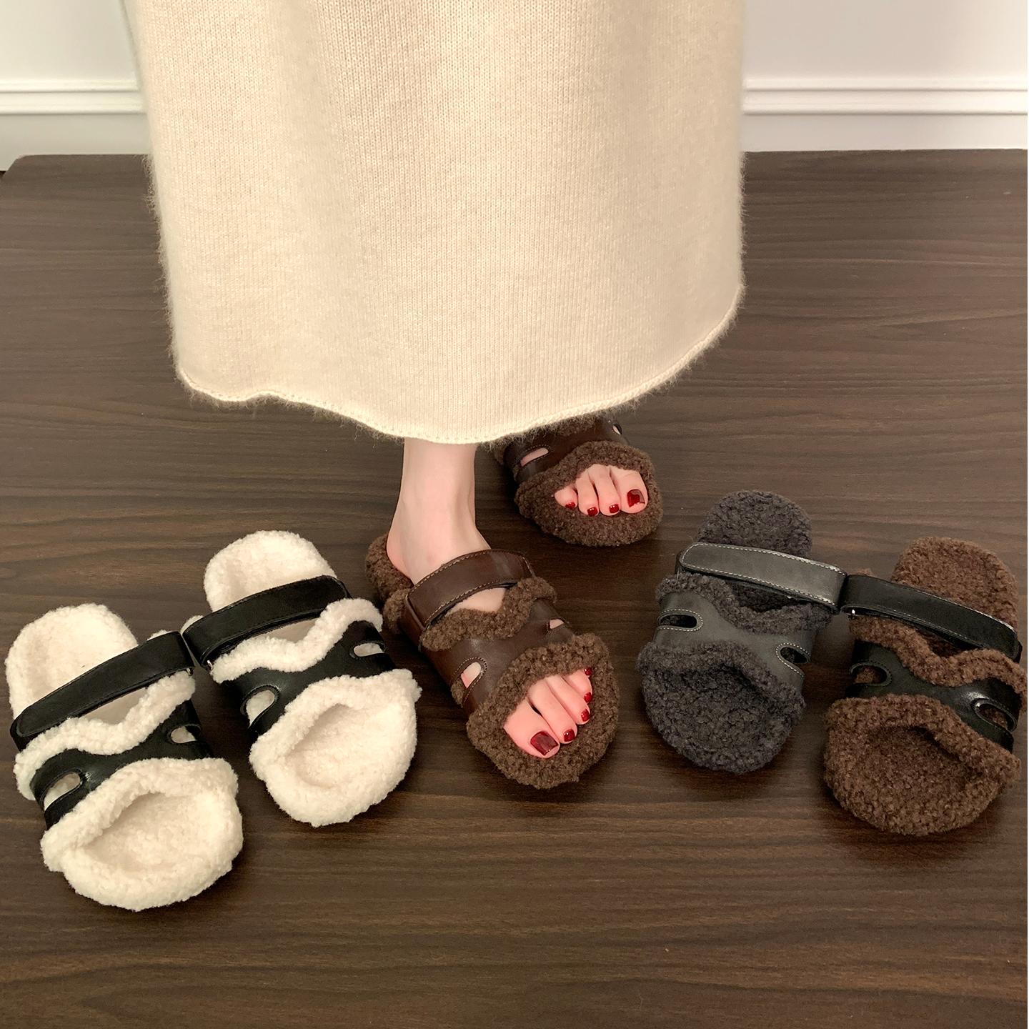 网红毛毛拖鞋女外穿2025秋冬新款厚底休闲一字拖加绒保暖居家棉拖