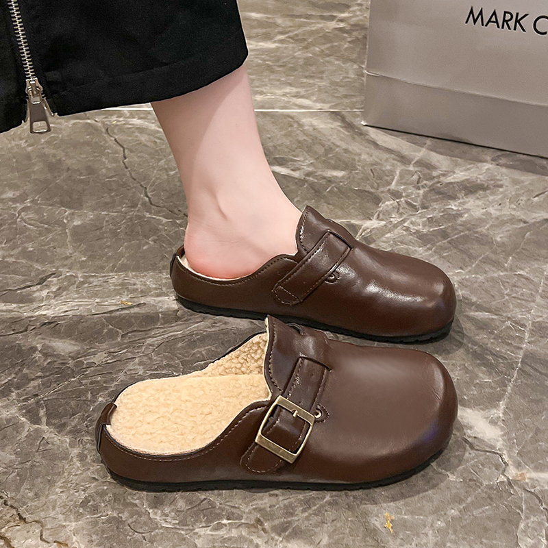 厚底皮面勃肯鞋包头半拖鞋女外穿2025秋冬新款舒适百搭加绒棉拖鞋