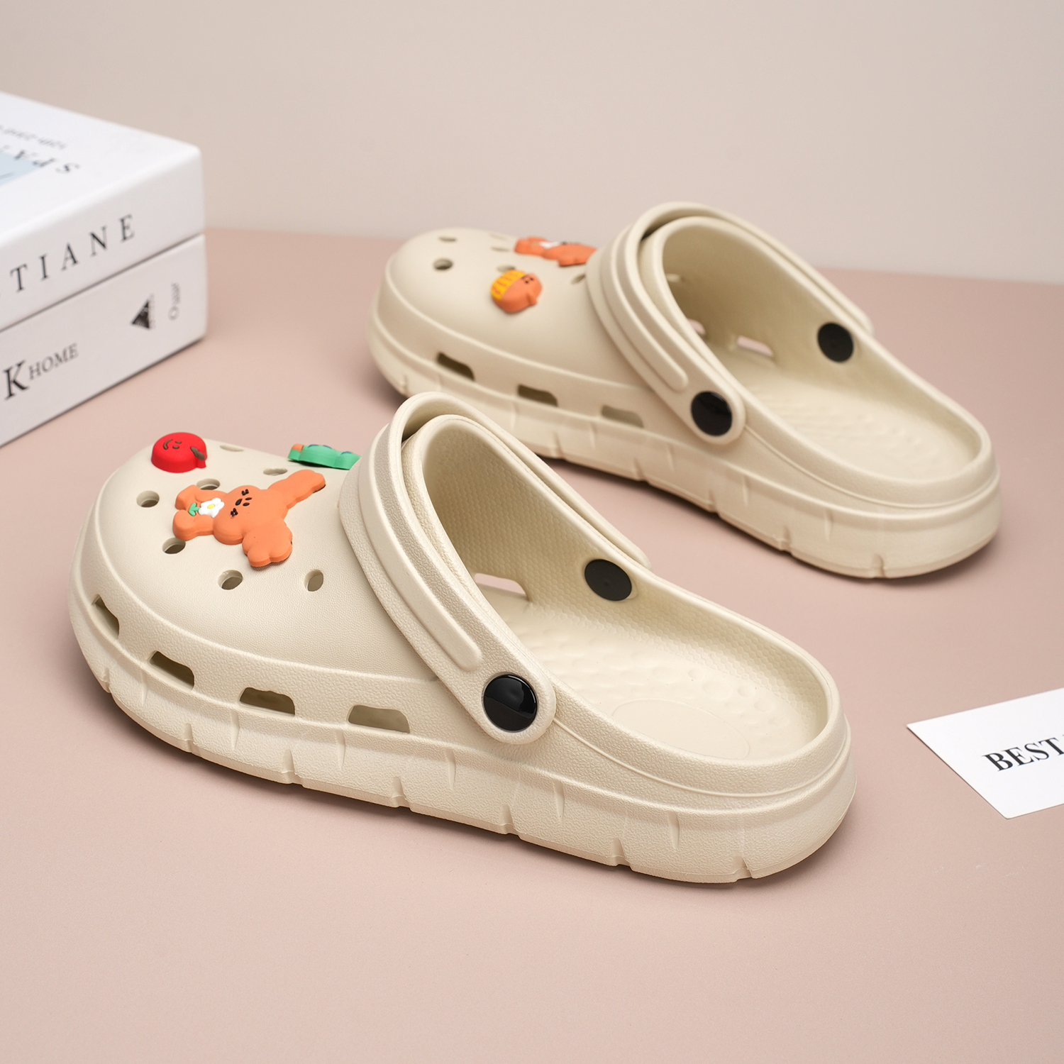 洞洞鞋女居家防滑透气EVA凉拖鞋