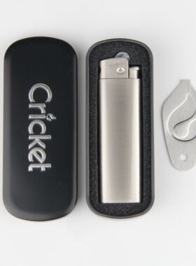 瑞典火柴Cricket草蜢砂轮蓝焰直冲打火机豪华金属机可充气调火