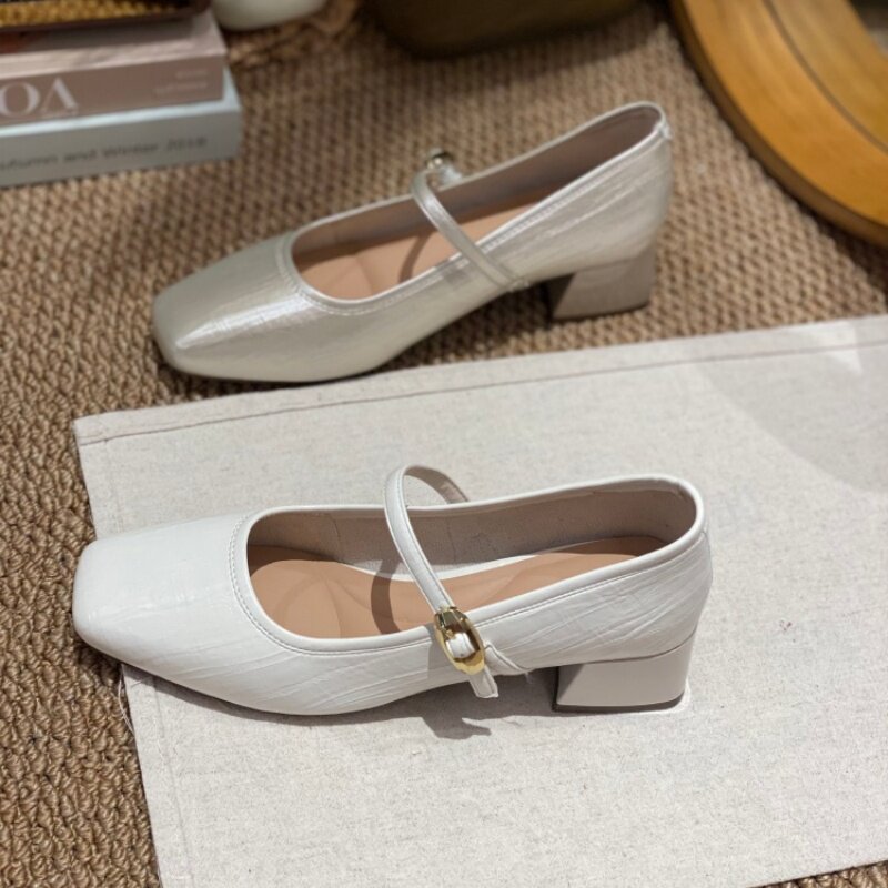 法式方头玛丽珍鞋女2026春季新款一脚蹬简约浅口粗跟百搭气质单鞋