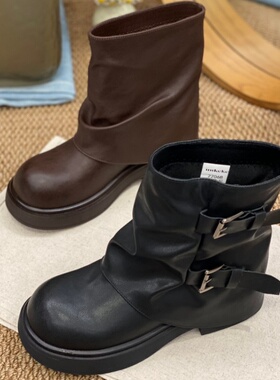 2025秋冬款英伦风皮带扣褶皱马丁靴加绒保暖女短靴机车靴高级感女