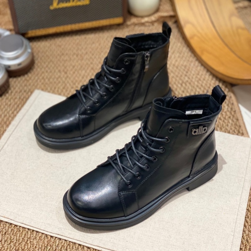 黑色马丁靴女2025新款英伦风系带复古防滑舒适短靴厚底百搭机车靴